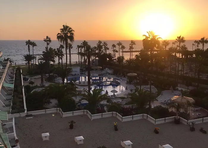 아파트 Altamira Sunset 아데제